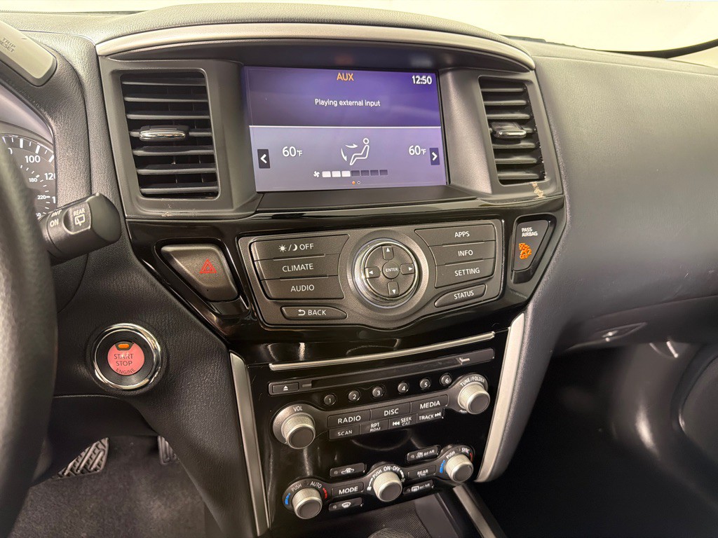 2020 Nissan Pathfinder Image 17