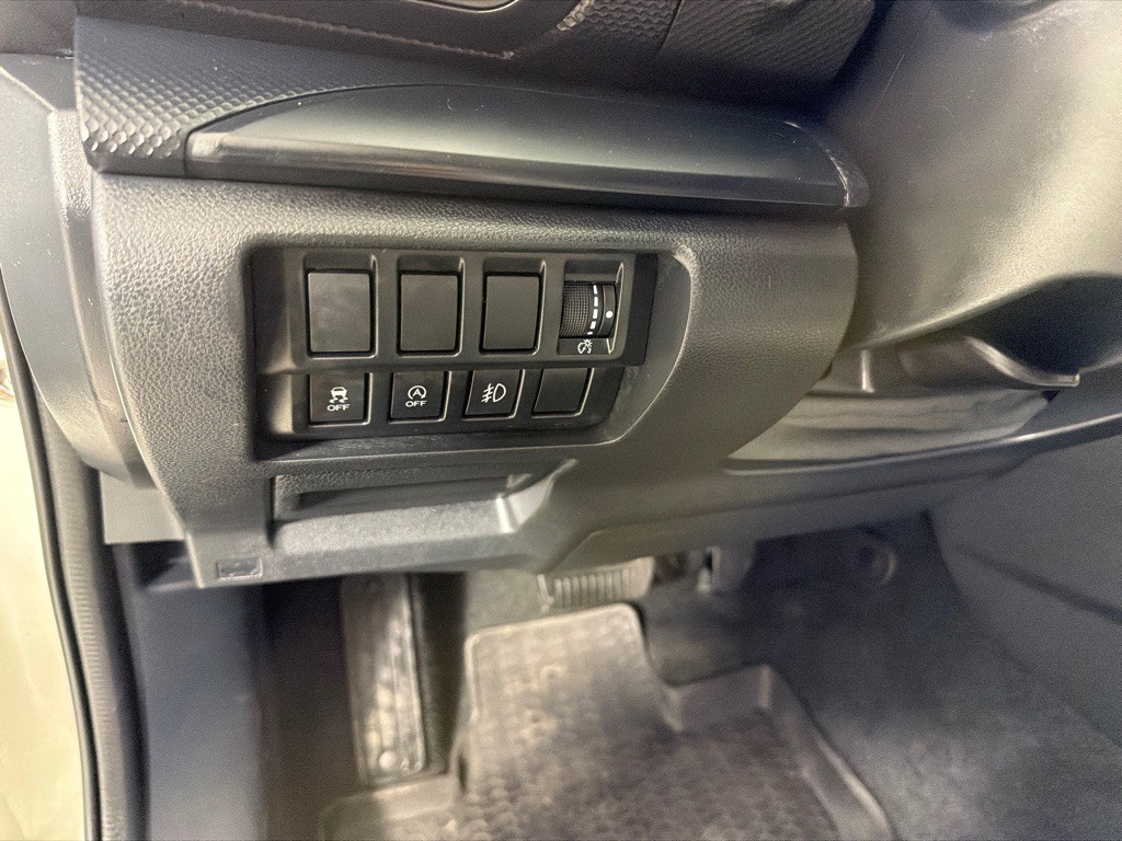 2020 Subaru Forester Image 13