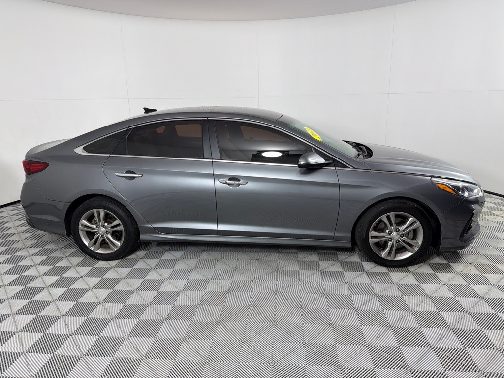 2018 Hyundai Sonata Image 4