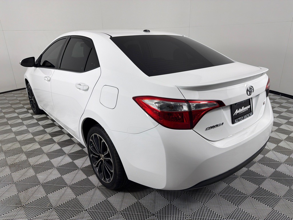 2016 Toyota Corolla Image 8