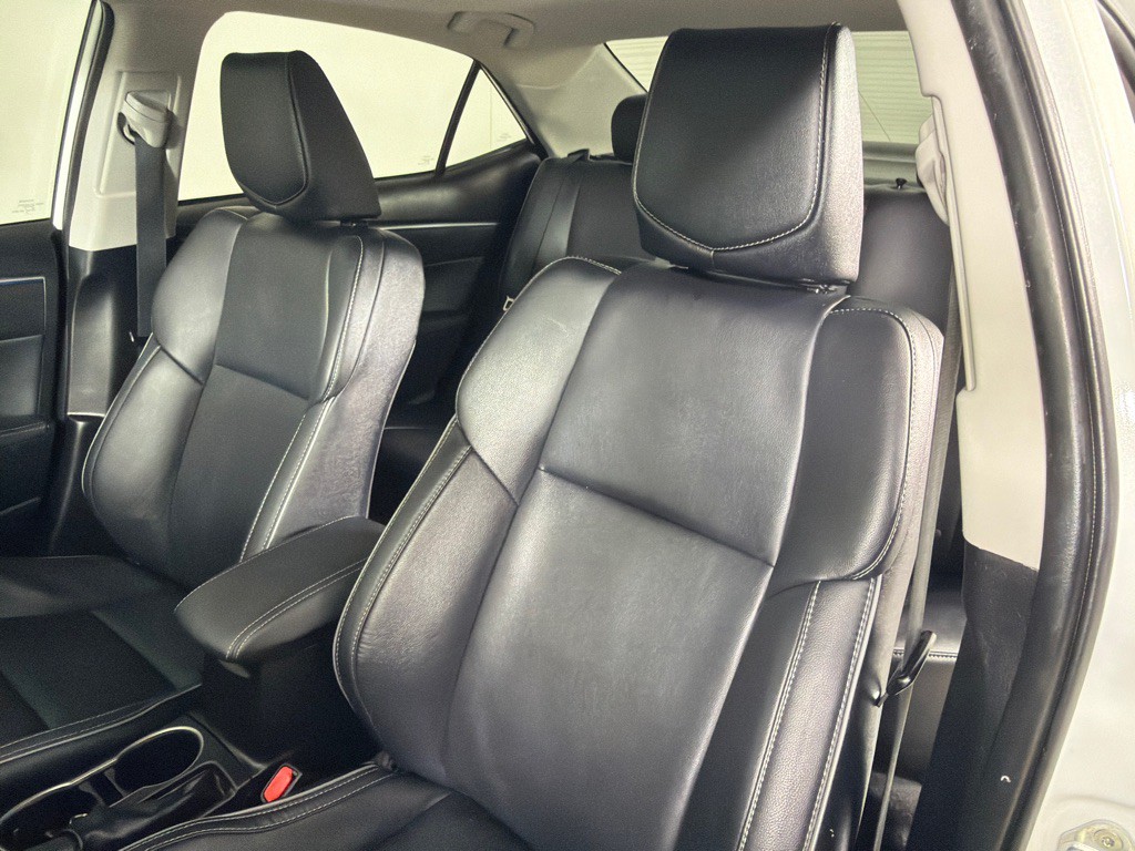 2016 Toyota Corolla Image 14