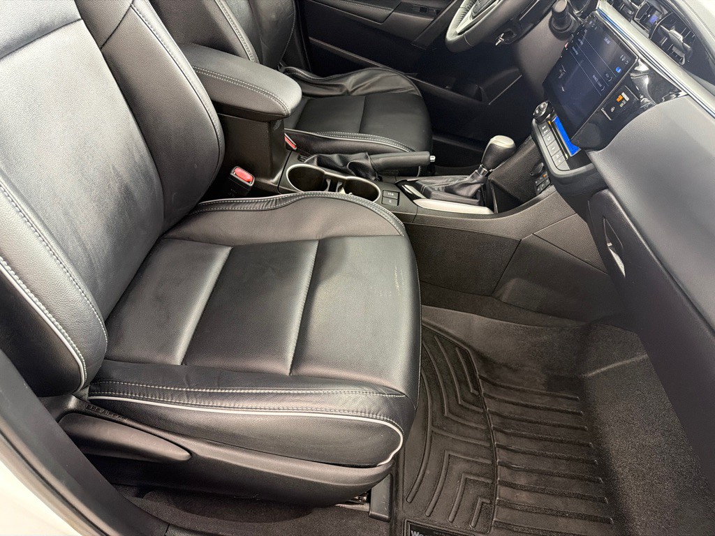 2016 Toyota Corolla Image 25