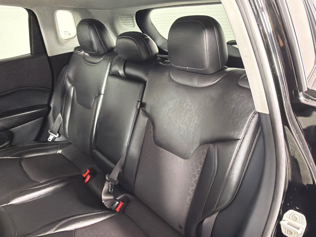 2021 Jeep Compass Image 18