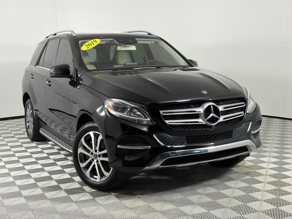 2019 Mercedes-Benz GLE-Class Image 2