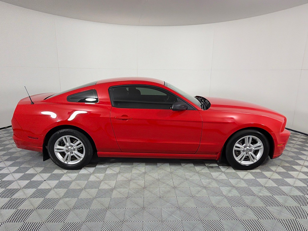 2013 Ford Mustang Image 4