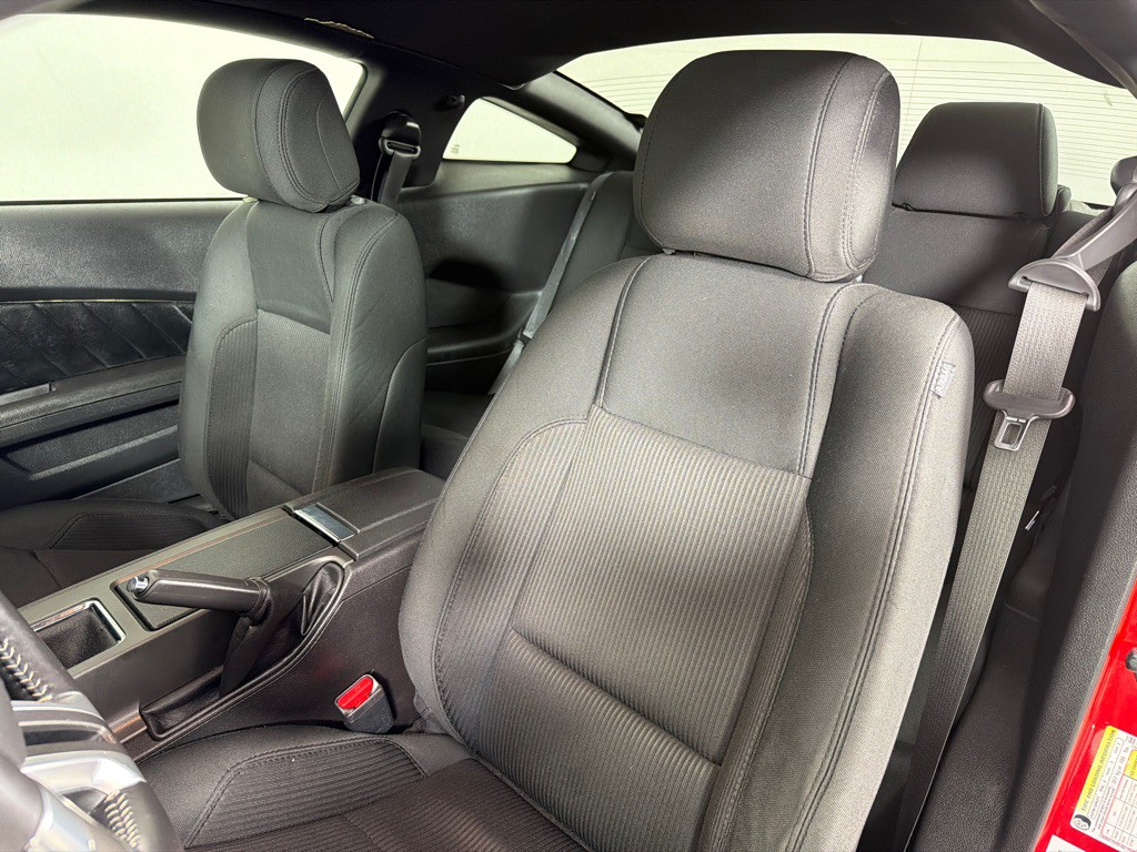2013 Ford Mustang Image 13