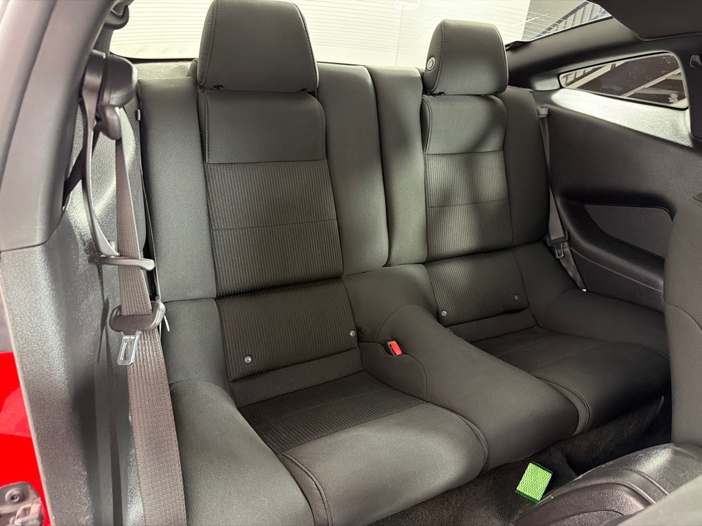 2013 Ford Mustang Image 19