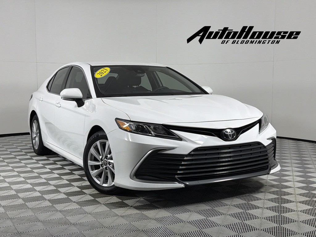 2023 Toyota Camry Image 1