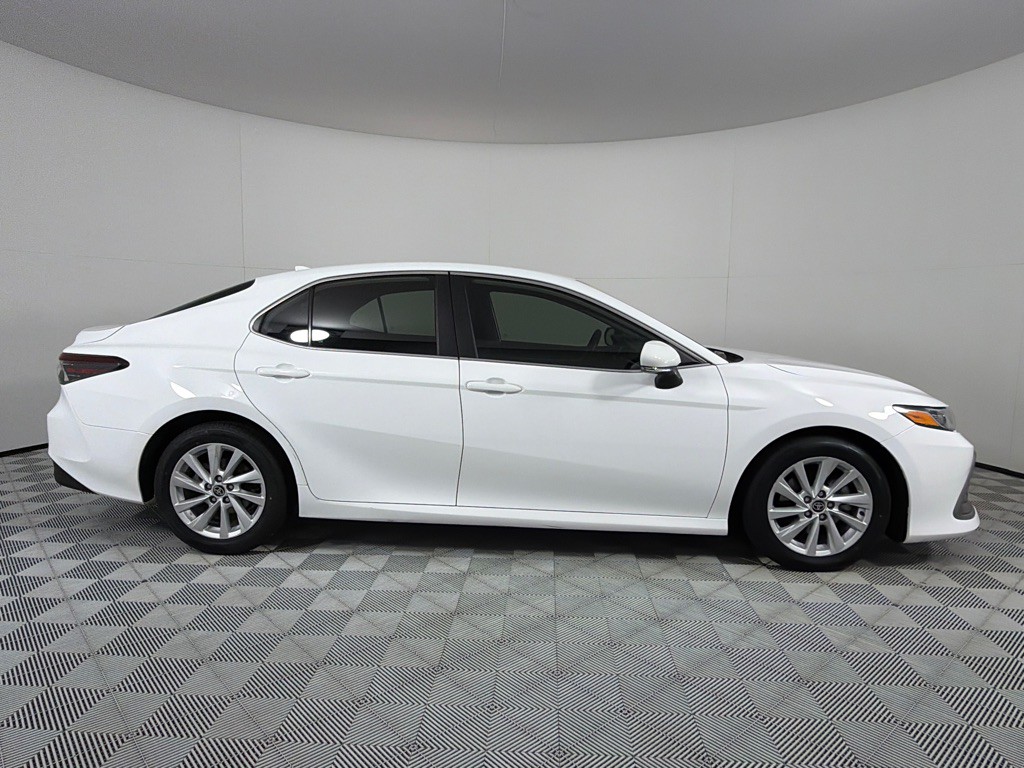 2023 Toyota Camry Image 4