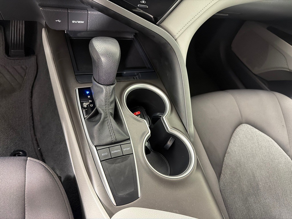 2023 Toyota Camry Image 16