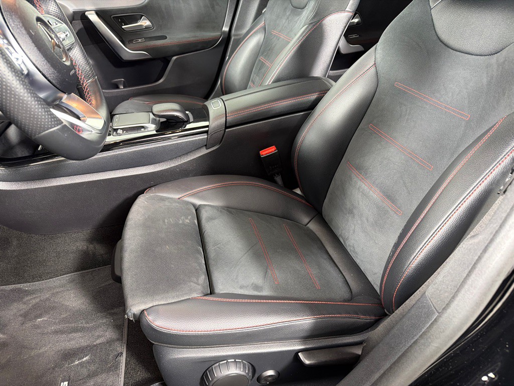 2022 Mercedes-Benz CLA-Class Image 12