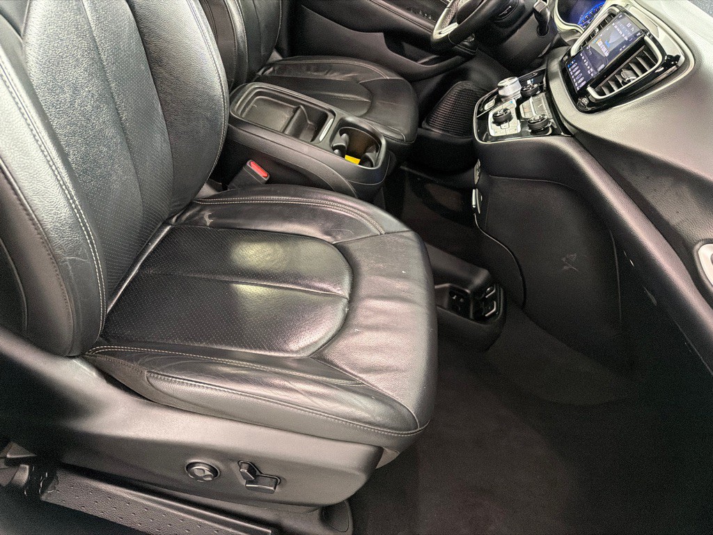 2020 Chrysler Pacifica Image 21