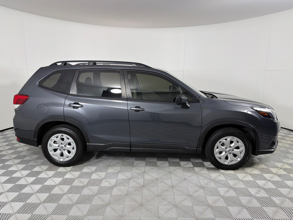 2023 Subaru Forester Image 4