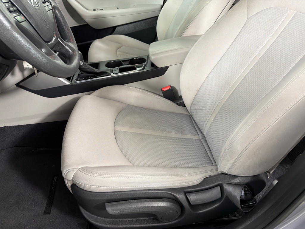 2015 Hyundai Sonata Image 9