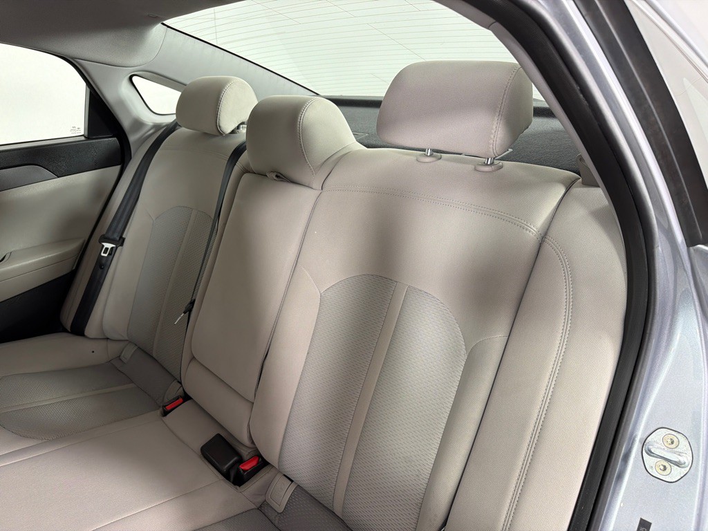 2015 Hyundai Sonata Image 16