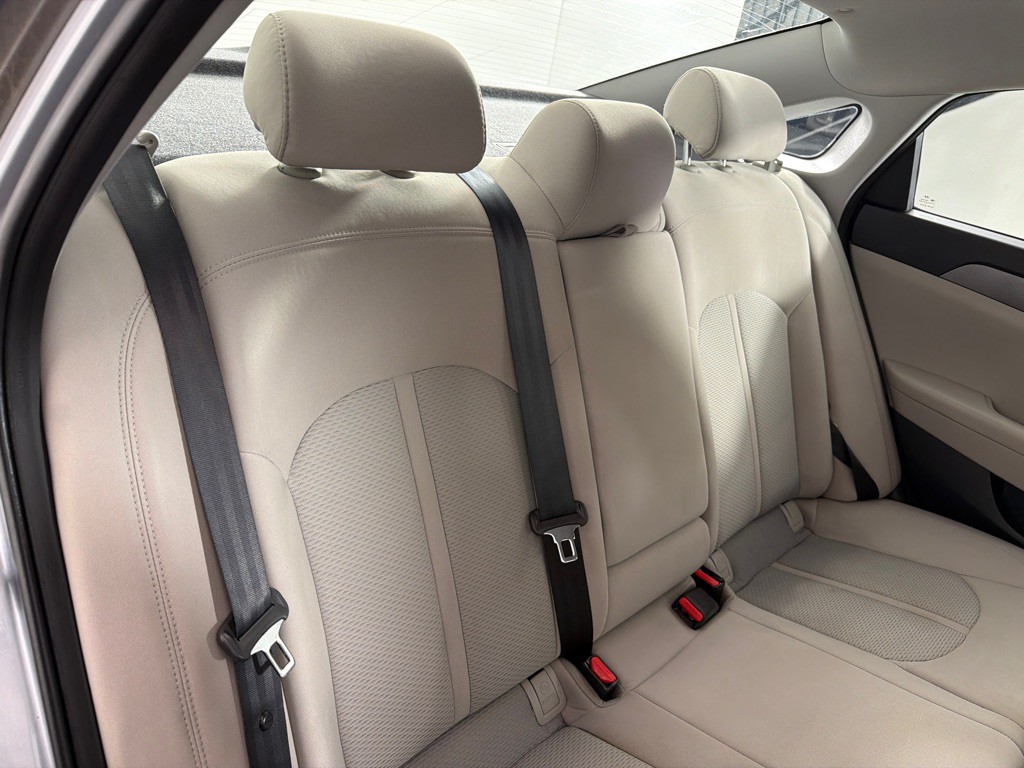 2015 Hyundai Sonata Image 18