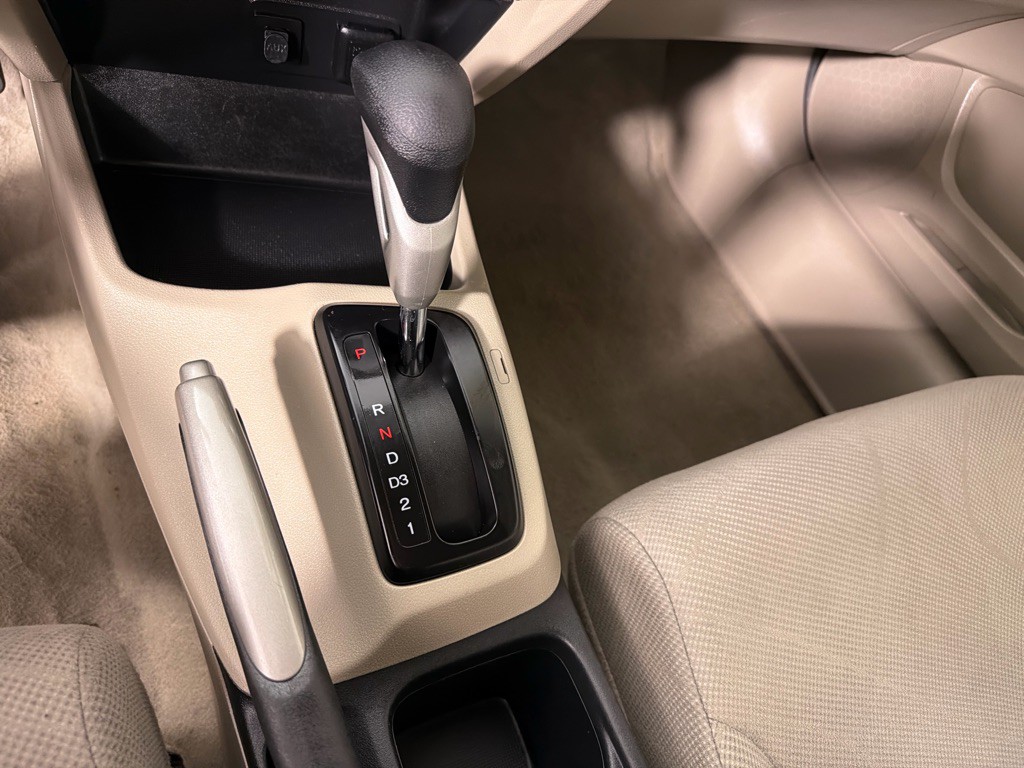 2012 Honda Civic Image 13