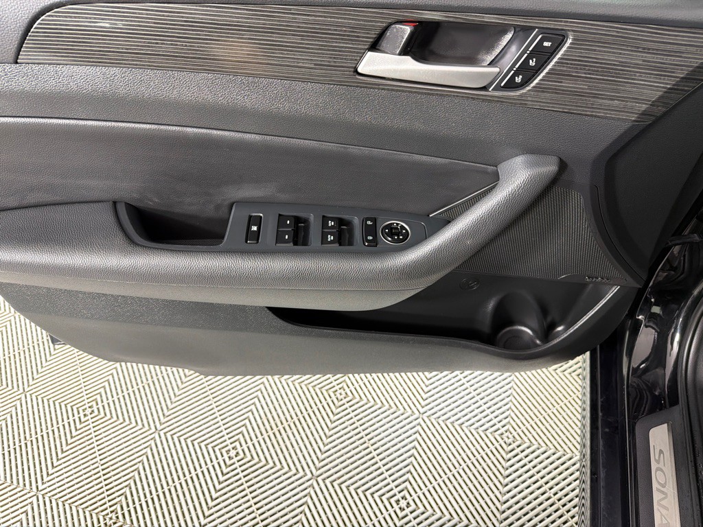 2018 Hyundai Sonata Image 9