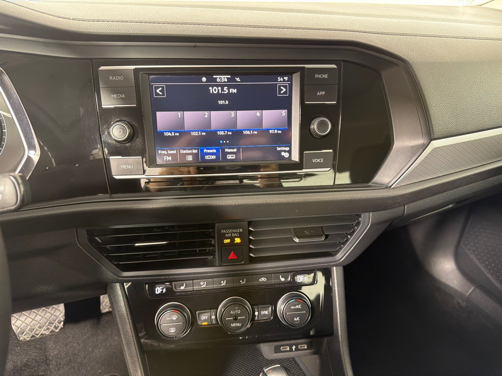 2021 Volkswagen Jetta Image 16
