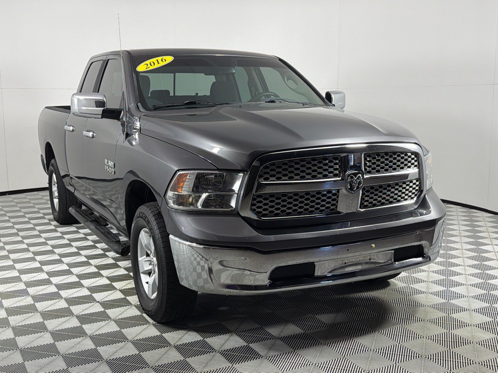 2016 RAM 1500 Image 3