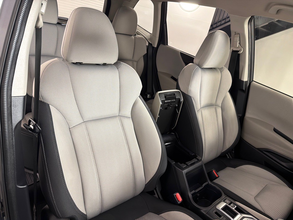 2023 Subaru Forester Image 24