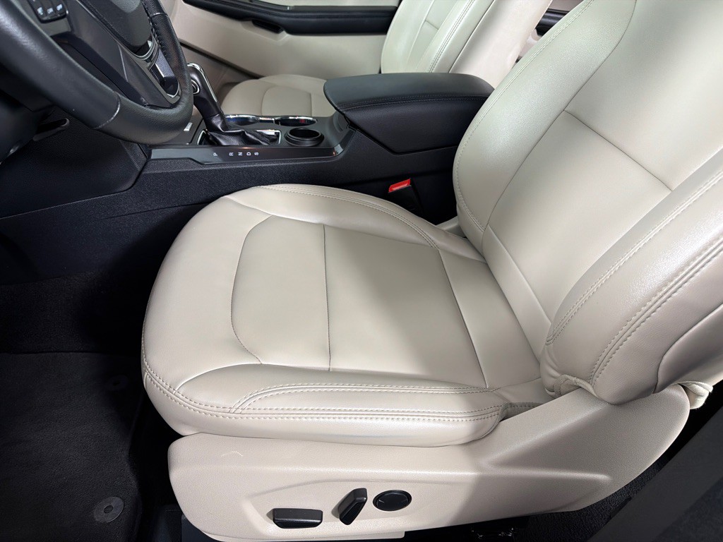 2019 Ford Explorer Image 12