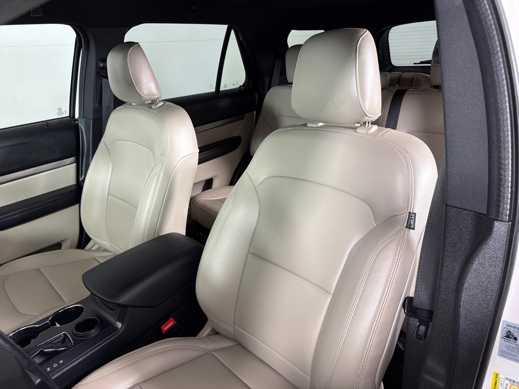 2019 Ford Explorer Image 13