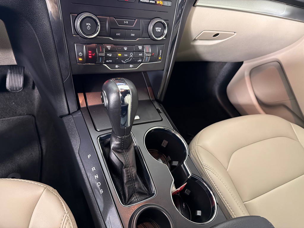 2019 Ford Explorer Image 18