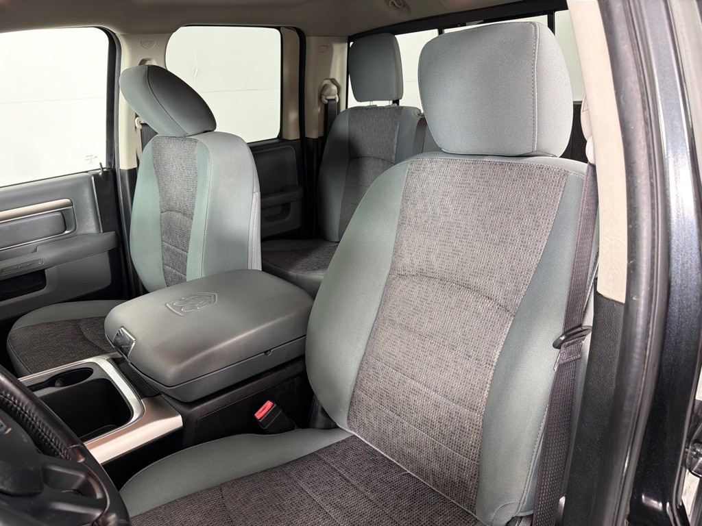 2016 RAM 1500 Image 12