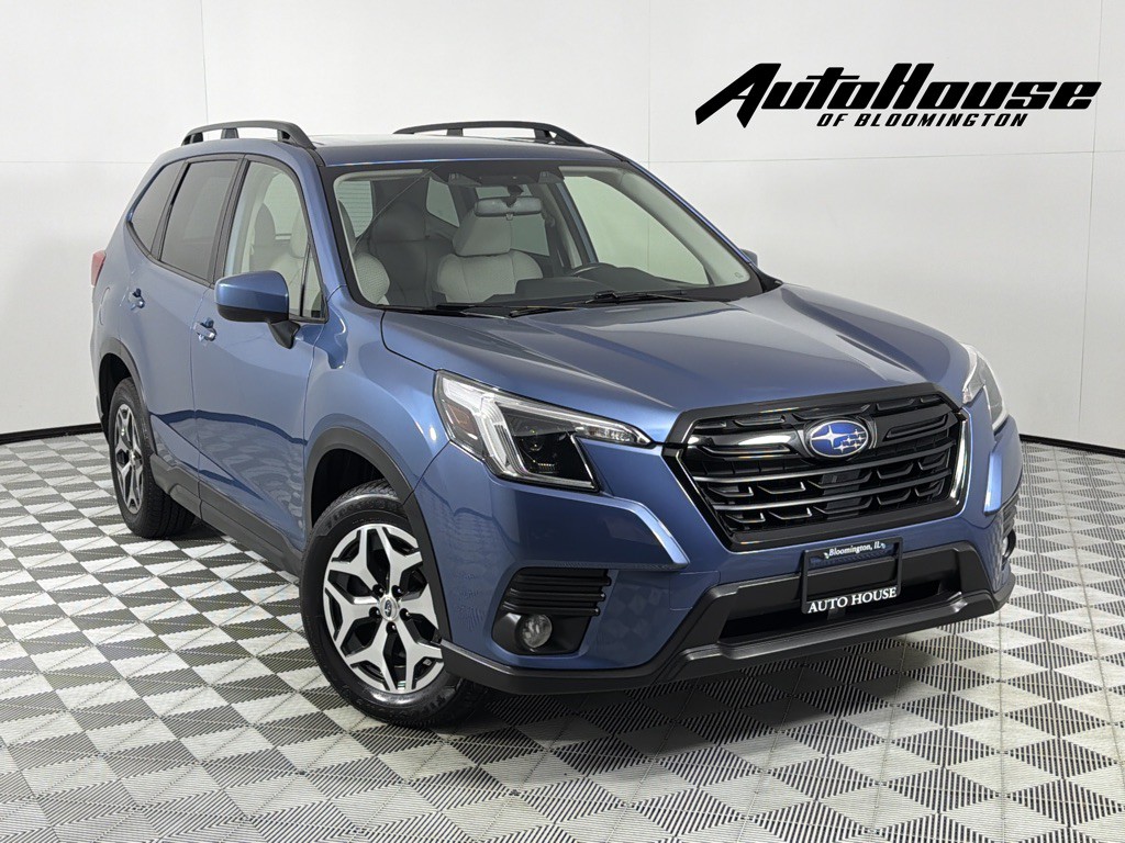 2022 Subaru Forester Image 1