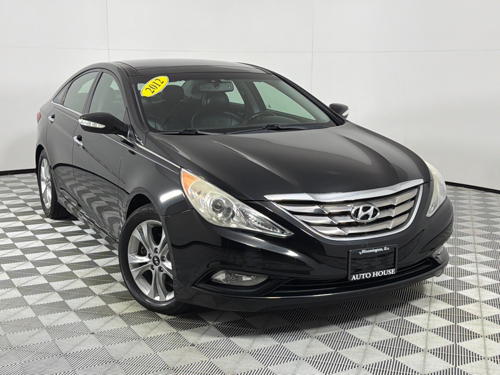 2012 Hyundai Sonata Image 2