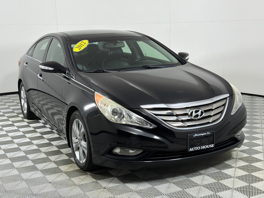 2012 Hyundai Sonata Image 3