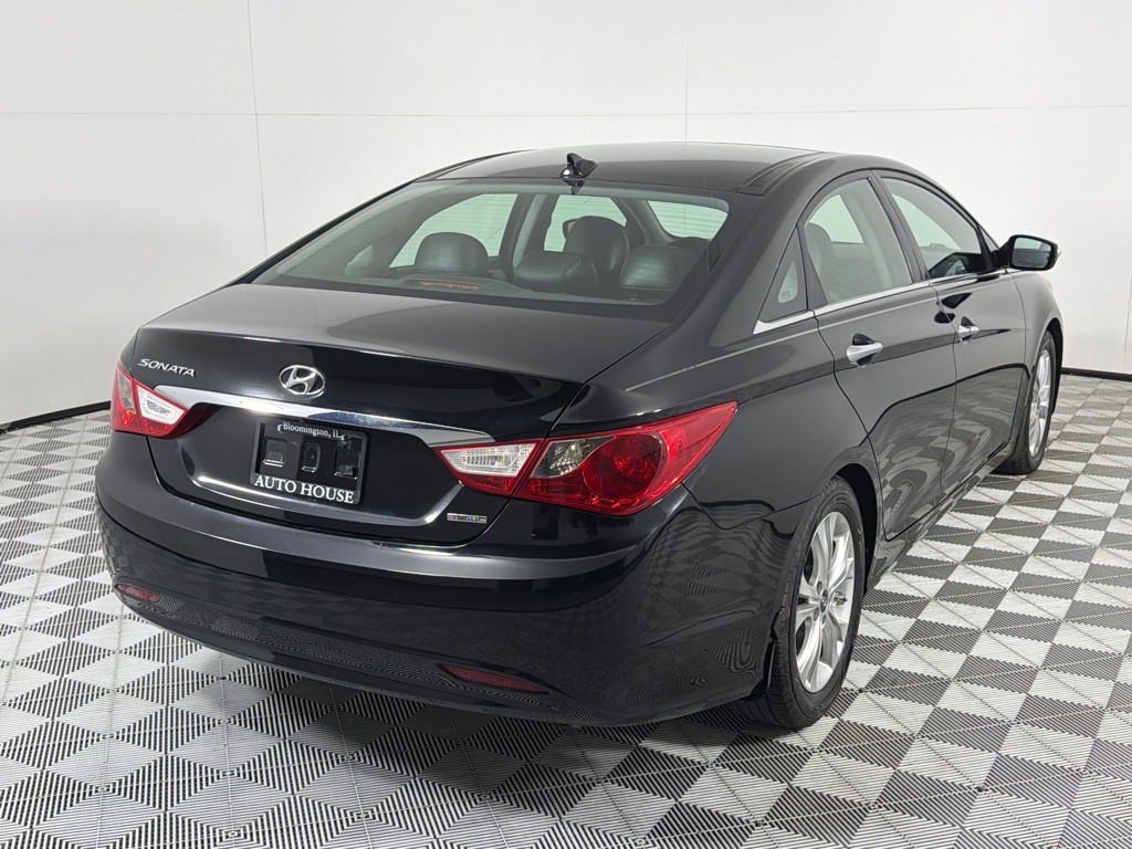 2012 Hyundai Sonata Image 5