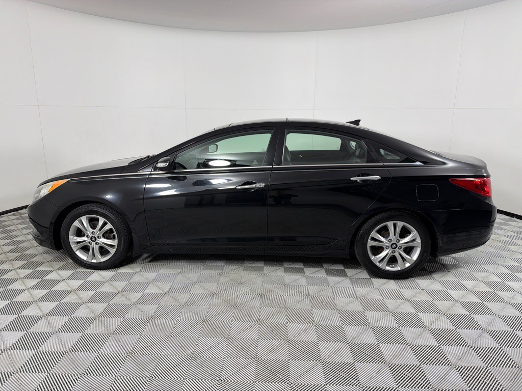 2012 Hyundai Sonata Image 8