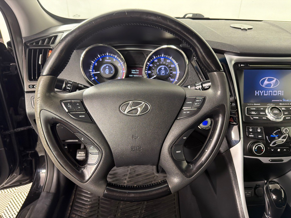 2012 Hyundai Sonata Image 14