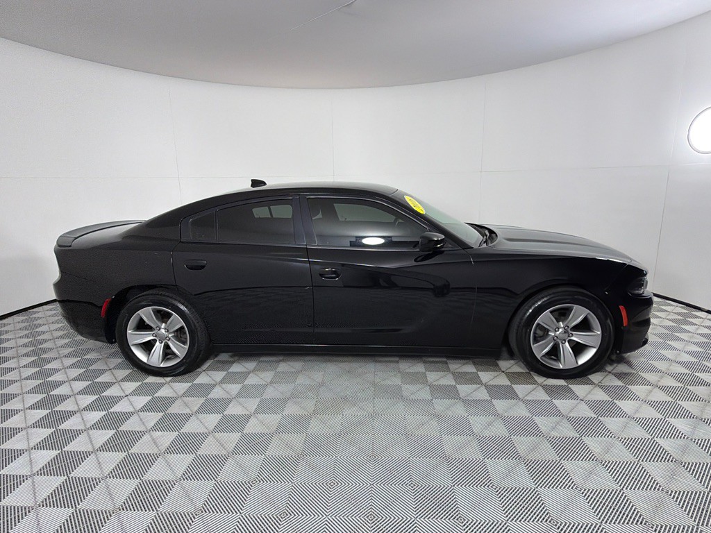 2016 Dodge Charger Image 4