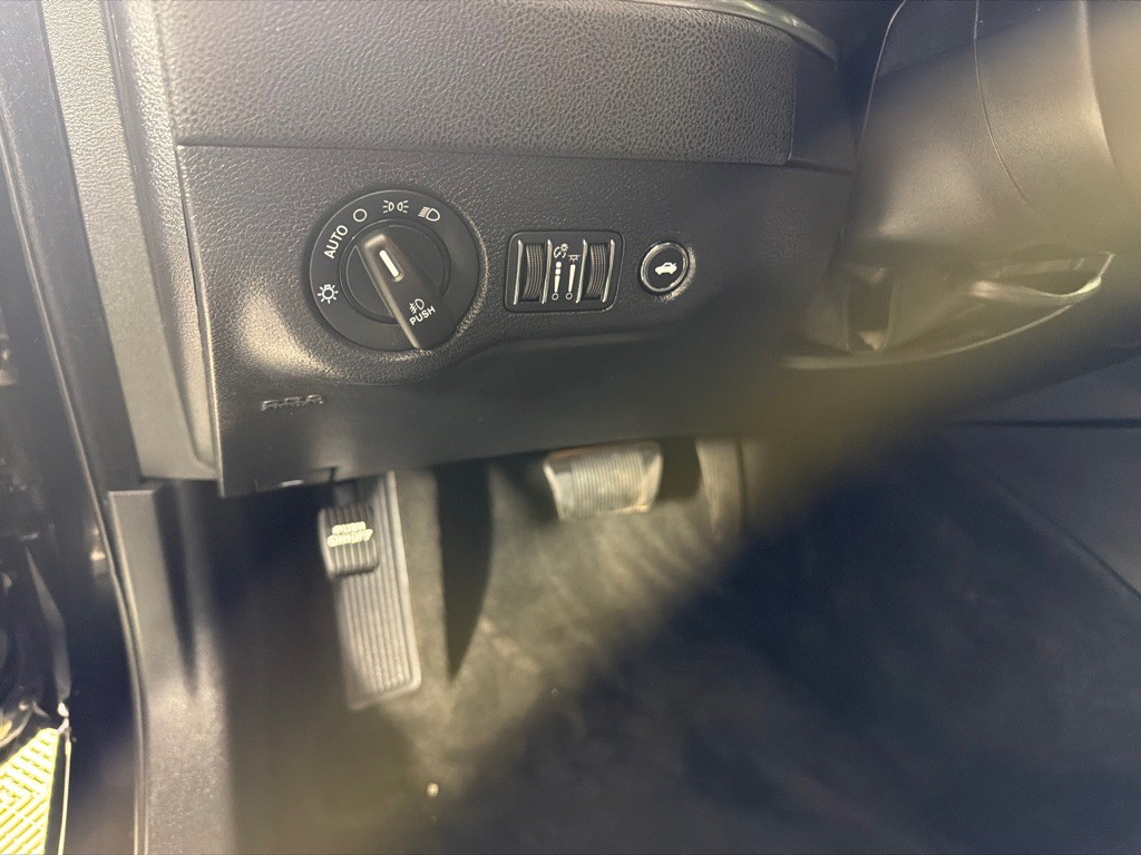 2016 Dodge Charger Image 14