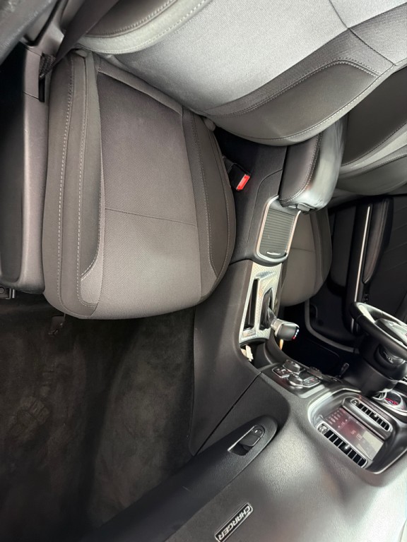 2016 Dodge Charger Image 22