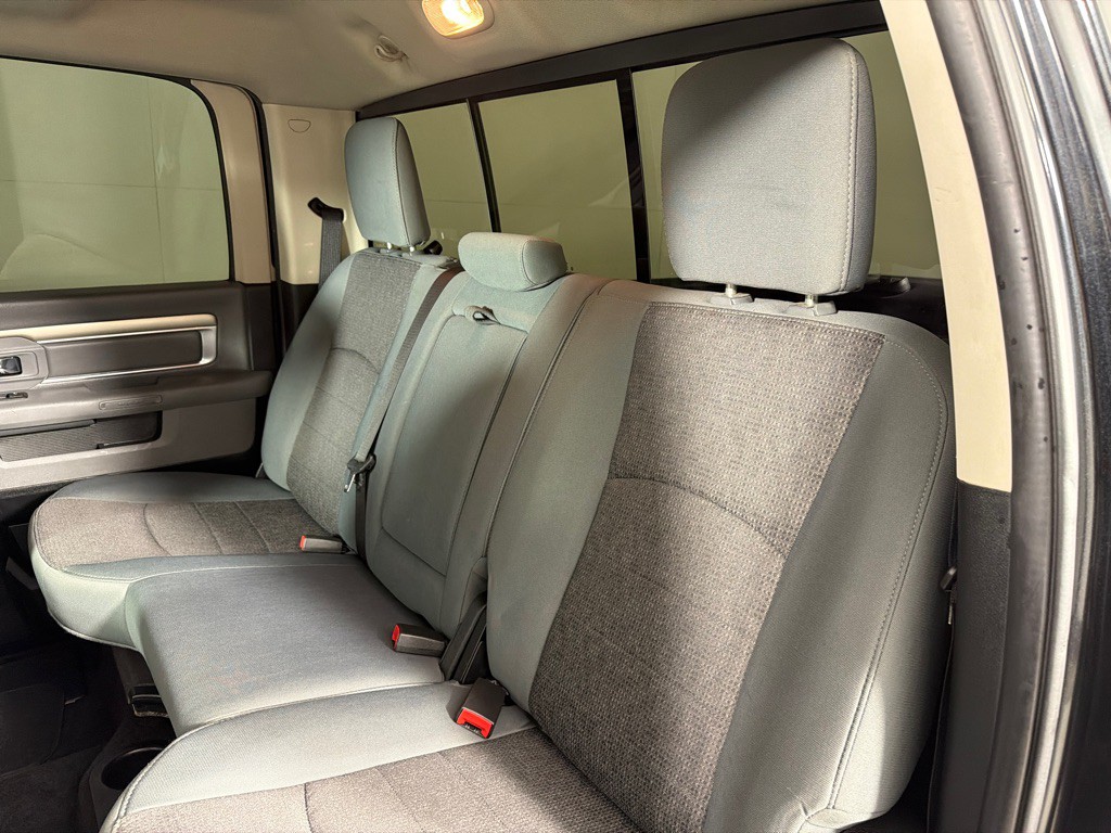 2017 RAM 1500 Image 16