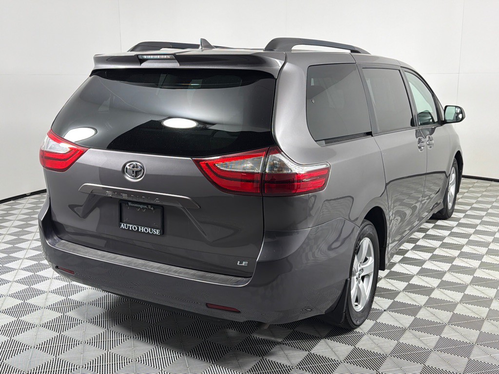 2018 Toyota Sienna Image 5