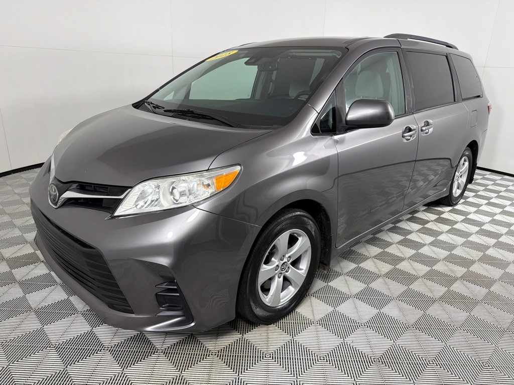 2018 Toyota Sienna Image 9