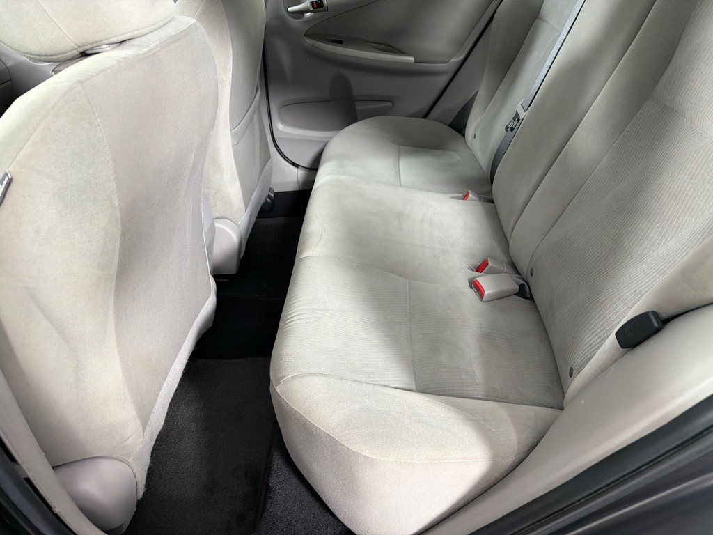 2013 Toyota Corolla Image 15