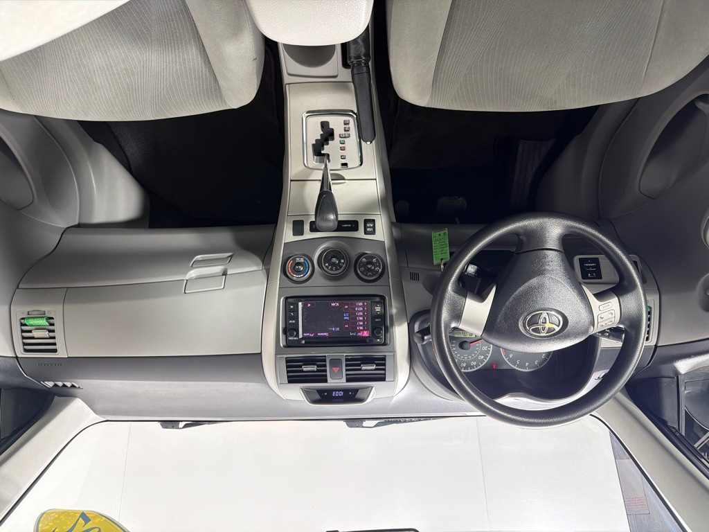 2013 Toyota Corolla Image 21