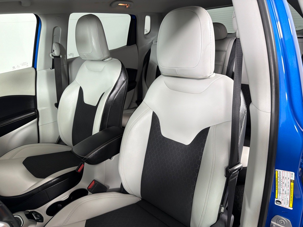 2018 Jeep Compass Image 13