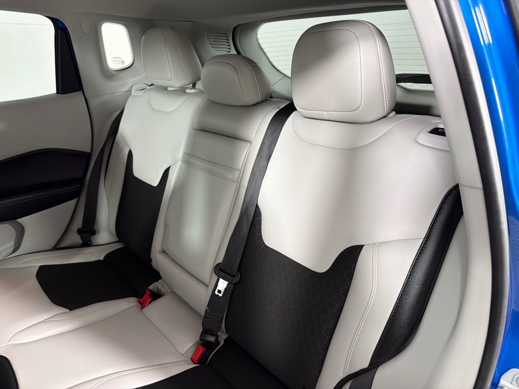 2018 Jeep Compass Image 20