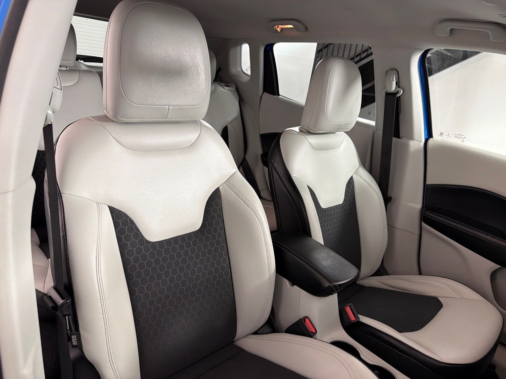 2018 Jeep Compass Image 25