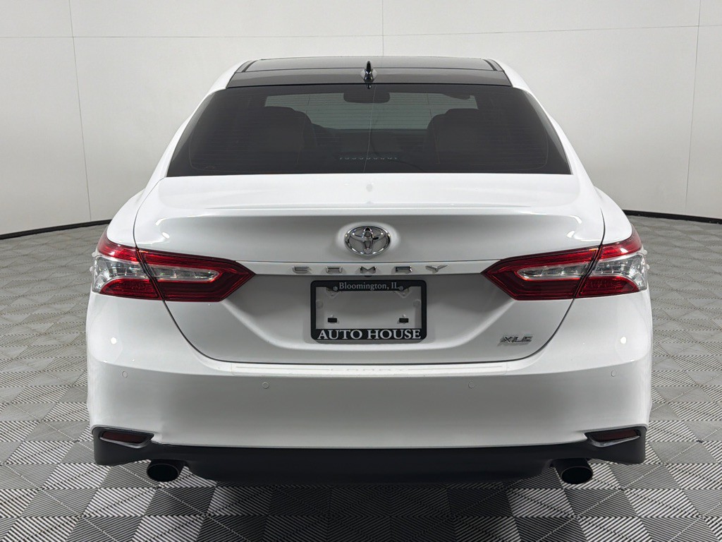 2018 Toyota Camry Image 6