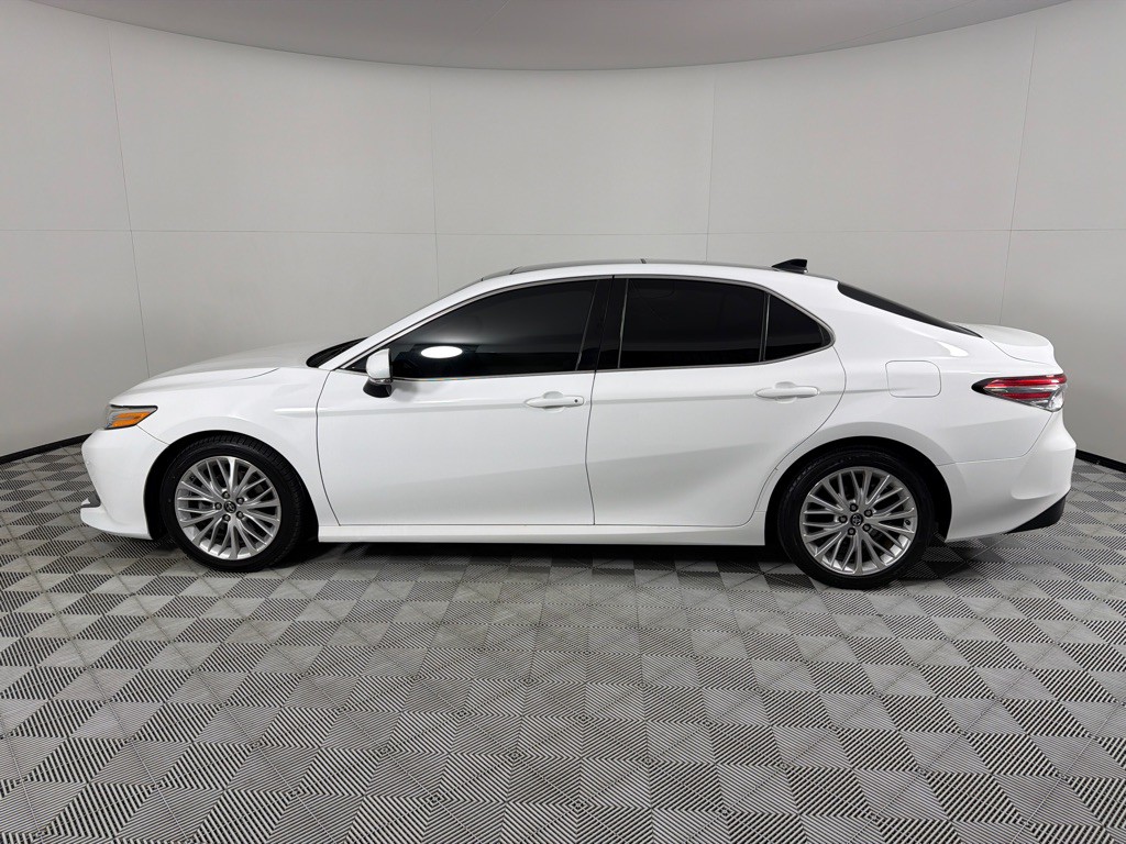 2018 Toyota Camry Image 8