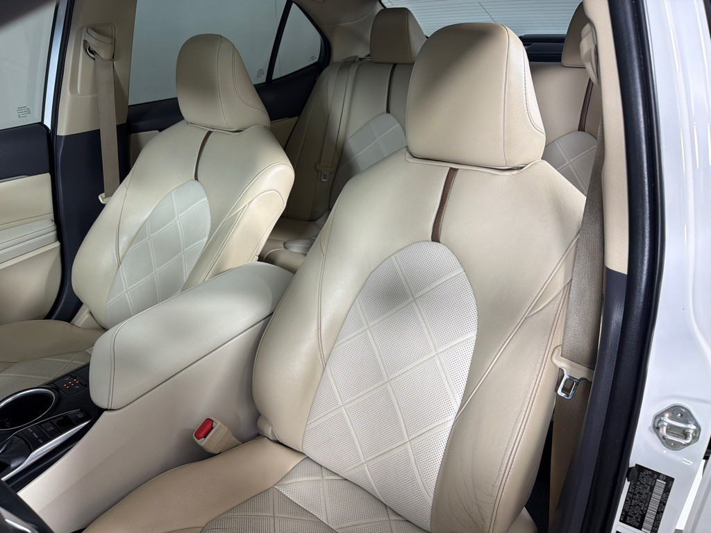 2018 Toyota Camry Image 13