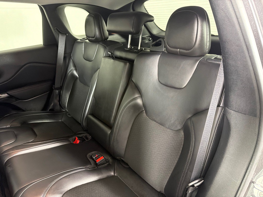 2020 Jeep Cherokee Image 20